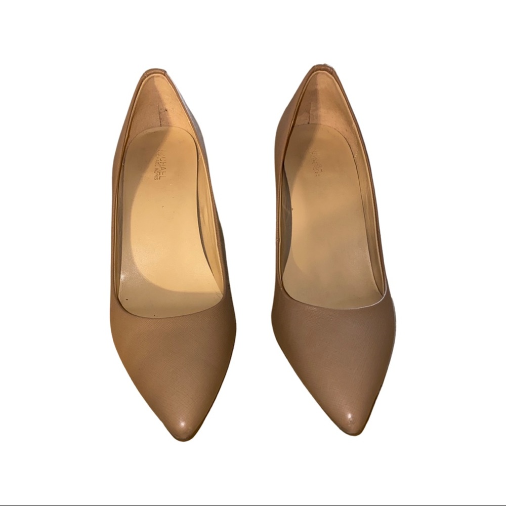 Michael KORS tan low heel